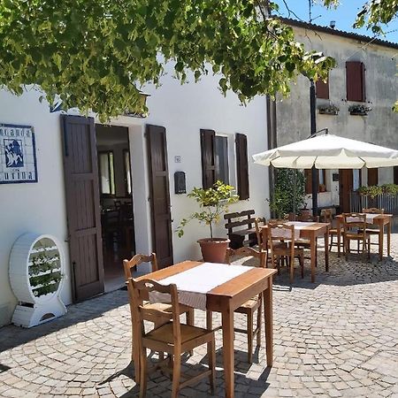 Hotel Locanda Delle Grotte Di Onferno Gemmano Exterior foto