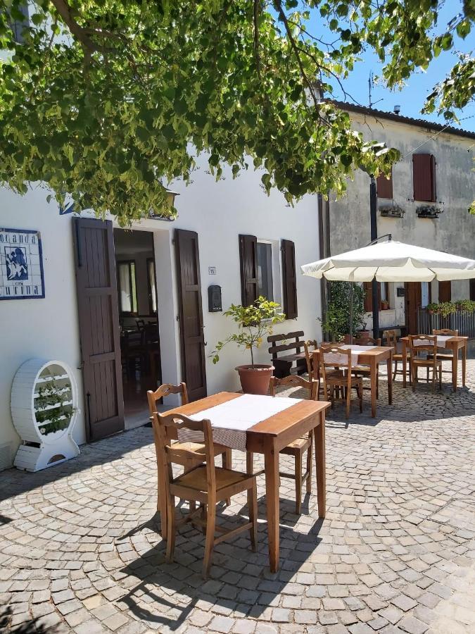 Hotel Locanda Delle Grotte Di Onferno Gemmano Exterior foto